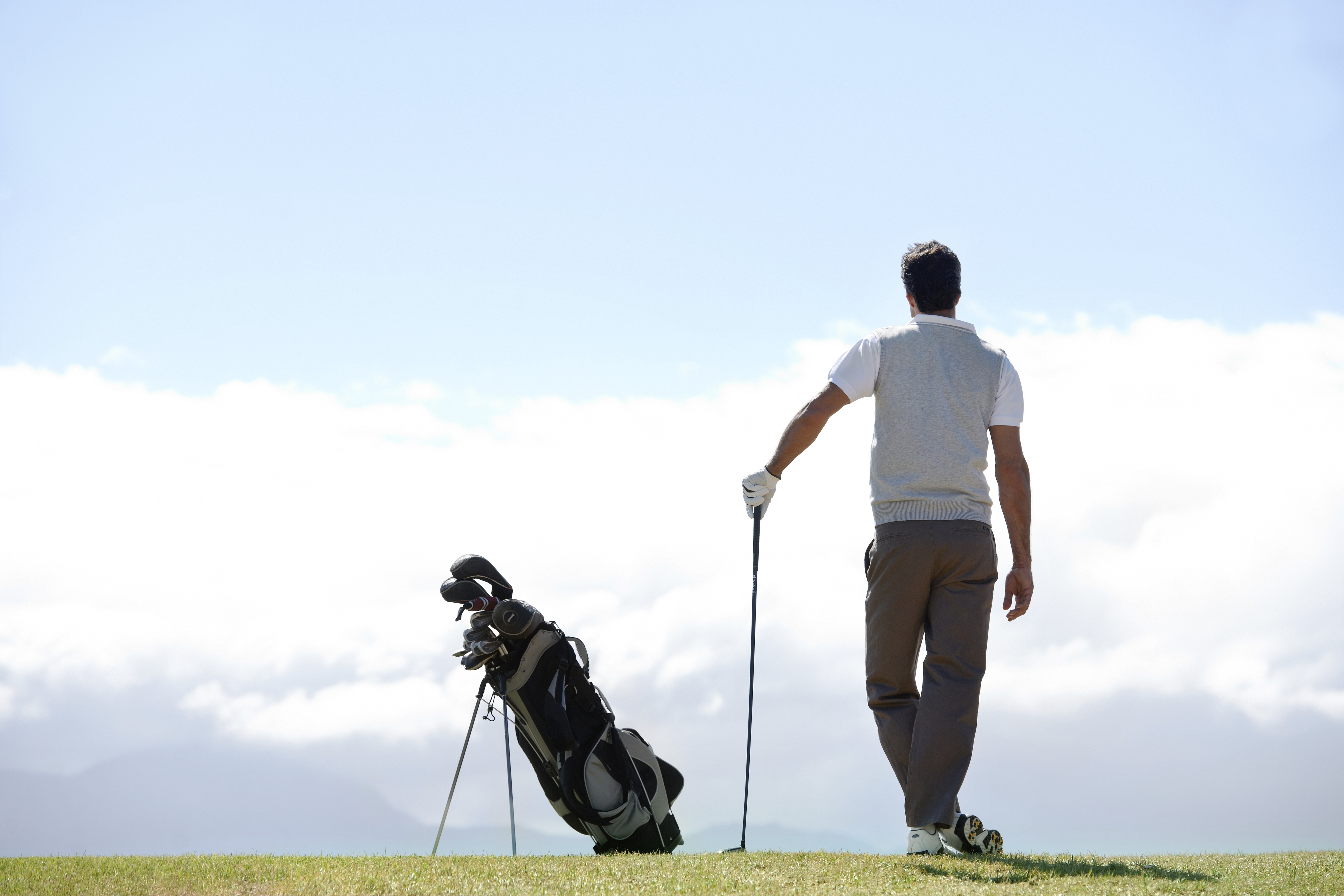 Shaking the Jitters: 20 Tips to Cure On-Course Nerves